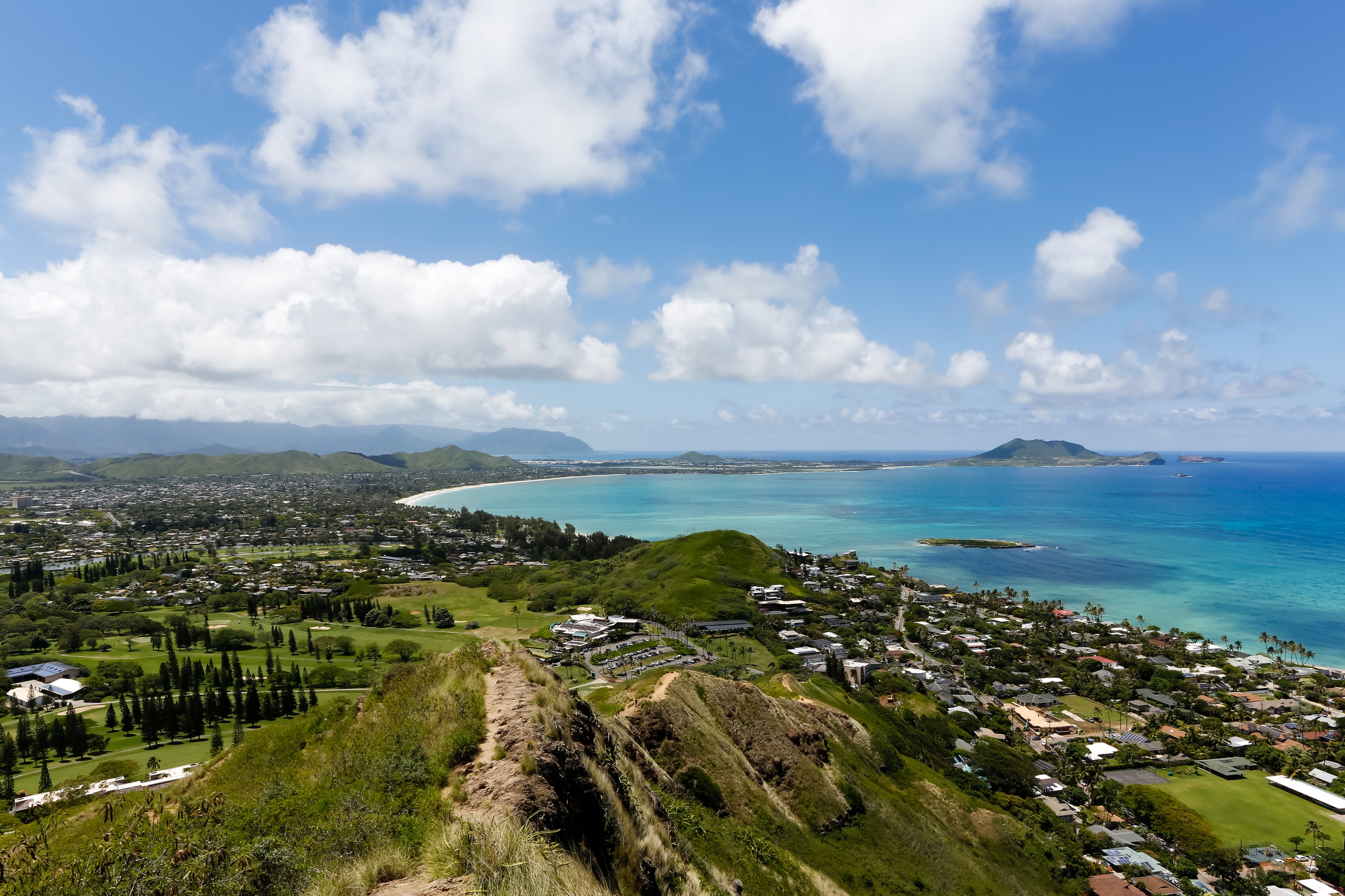 Turquoise Pacific Ocean view over the Pillbox Hike